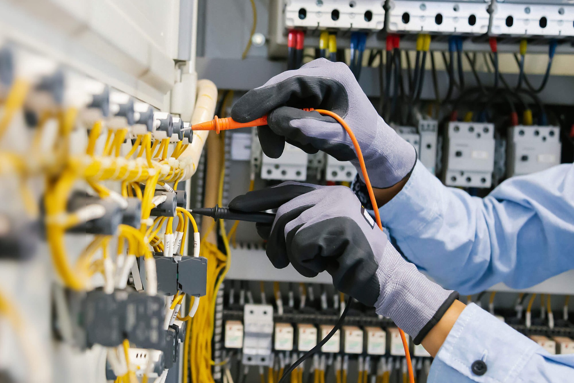 Electrician in Winnipeg for Residential and Commercial Needs