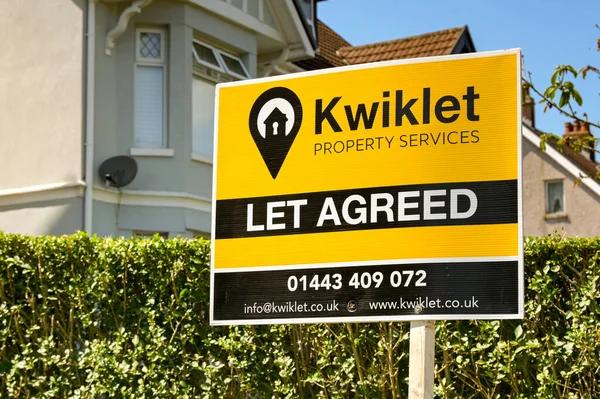 Professional Solutions for Outdoor Property Maintenance